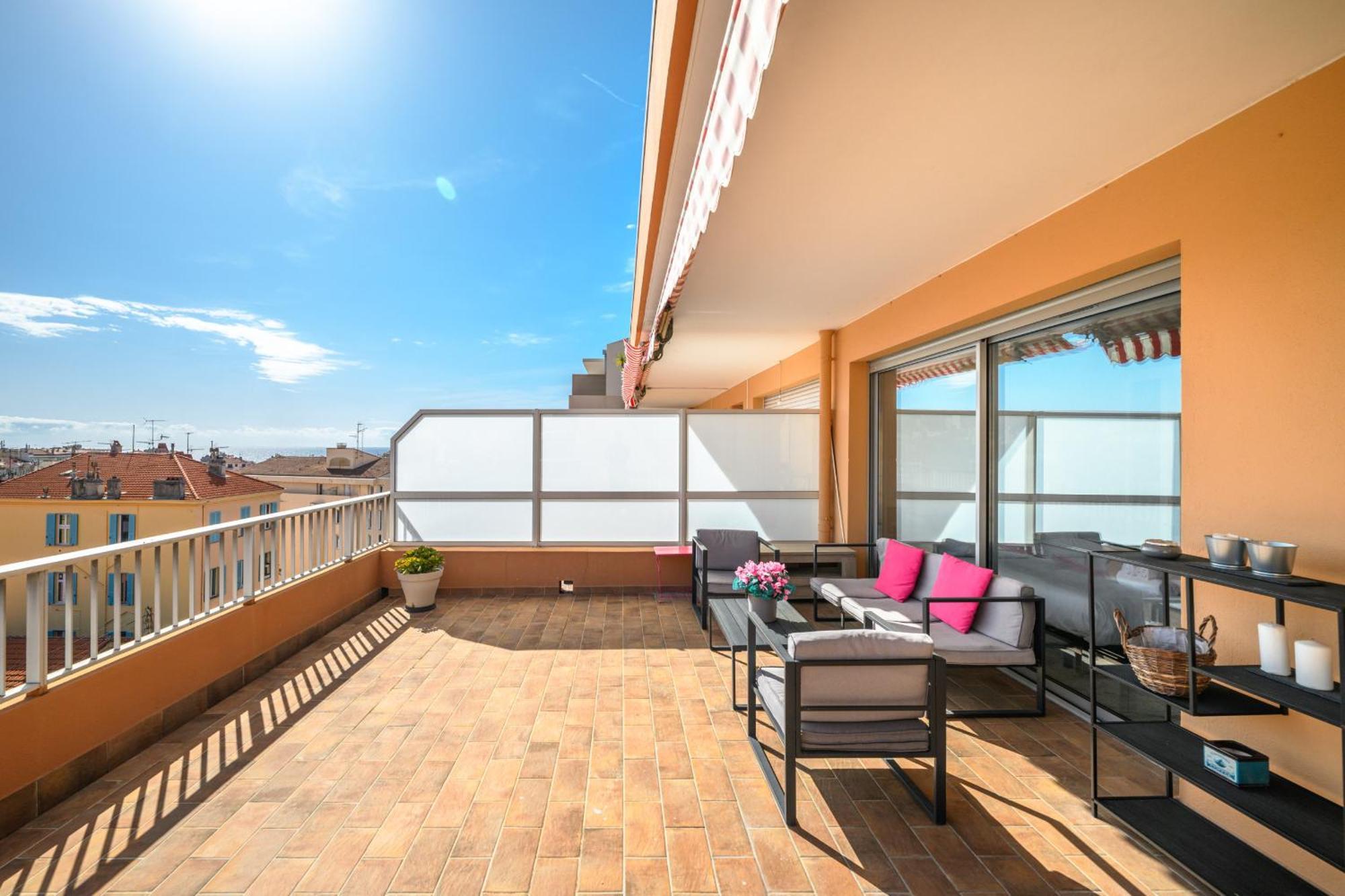 'L'Alicante Proche' Gare, Terrasse, Vue Mer Menton Exterior foto