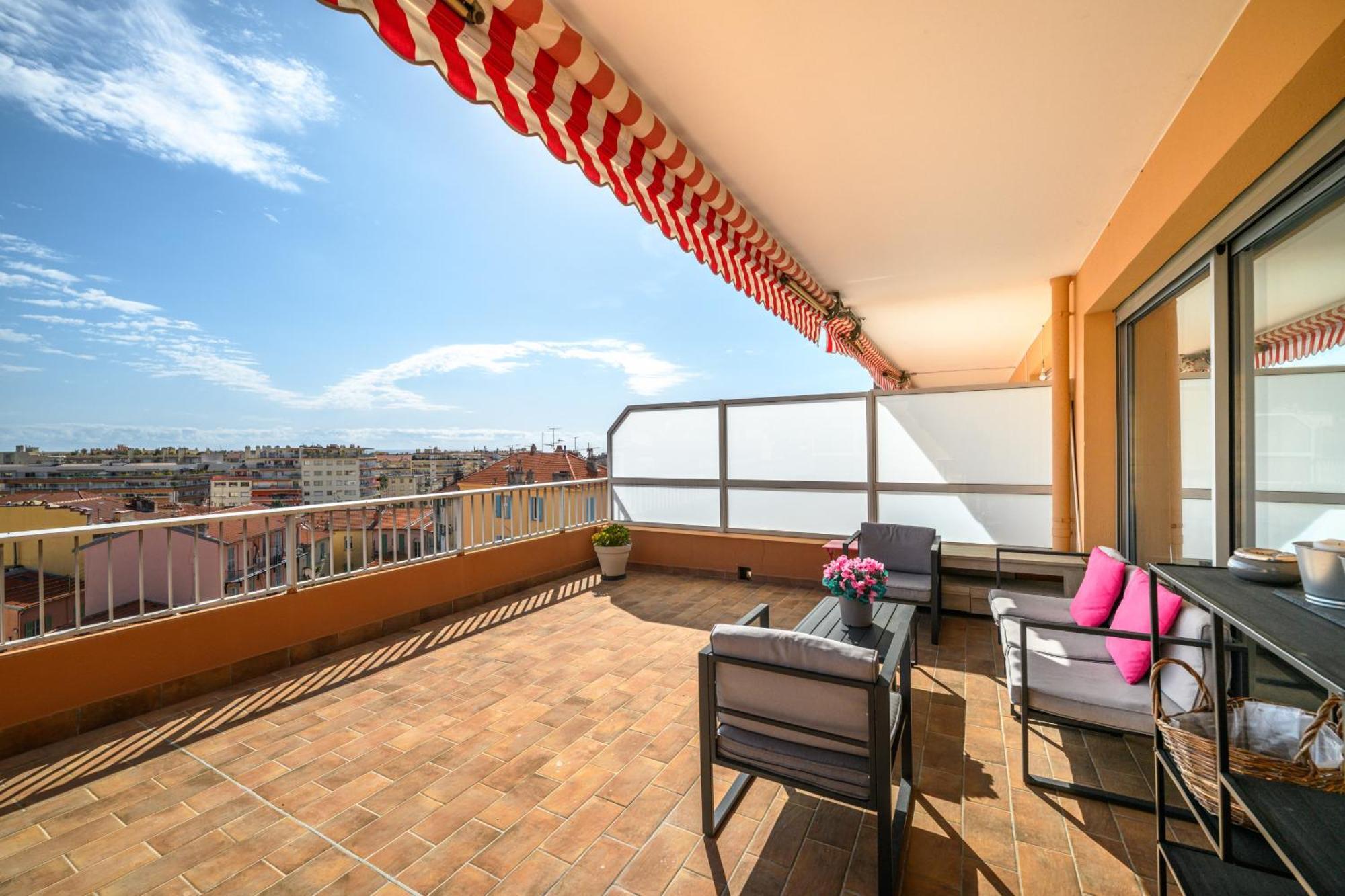 'L'Alicante Proche' Gare, Terrasse, Vue Mer Menton Exterior foto